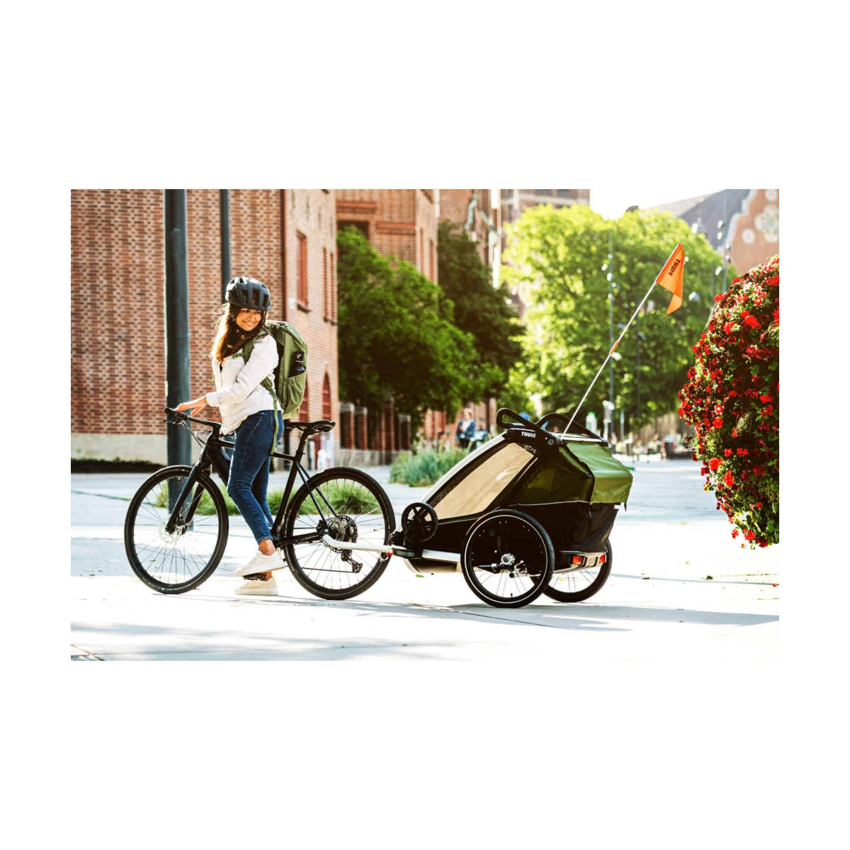 Przyczepka THULE Chariot Cab 2 - Cypres Green Przyczepka THULE Chariot Cab 2 - Cypres Green