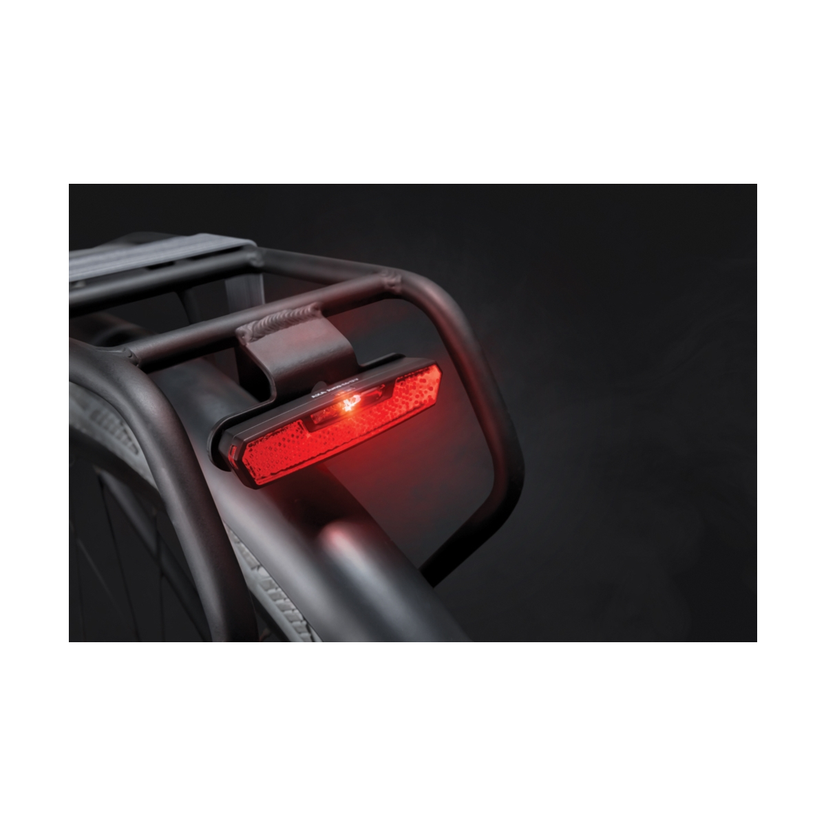 Lampa tył AXA Juno 80mm, E-bike 6-12V Lampa tył AXA Juno 80mm, E-bike 6-12V