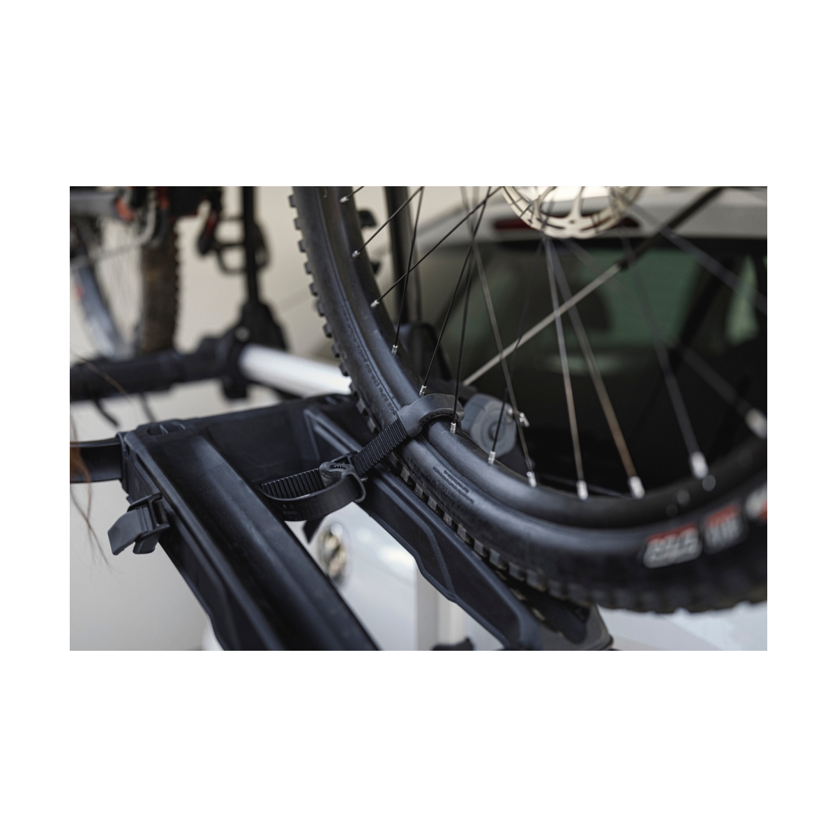 Bahgażnik rowerowy na tylną klapę THULE OutWay Pla Bahgażnik rowerowy na tylną klapę THULE OutWay Pla