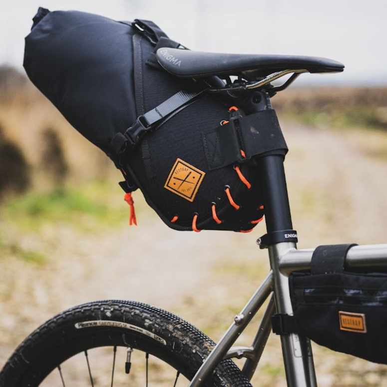 Torba podsiodłowa RESTRAP - Saddle Bag-14L-pom Torba podsiodłowa RESTRAP - Saddle Bag-14L-pom