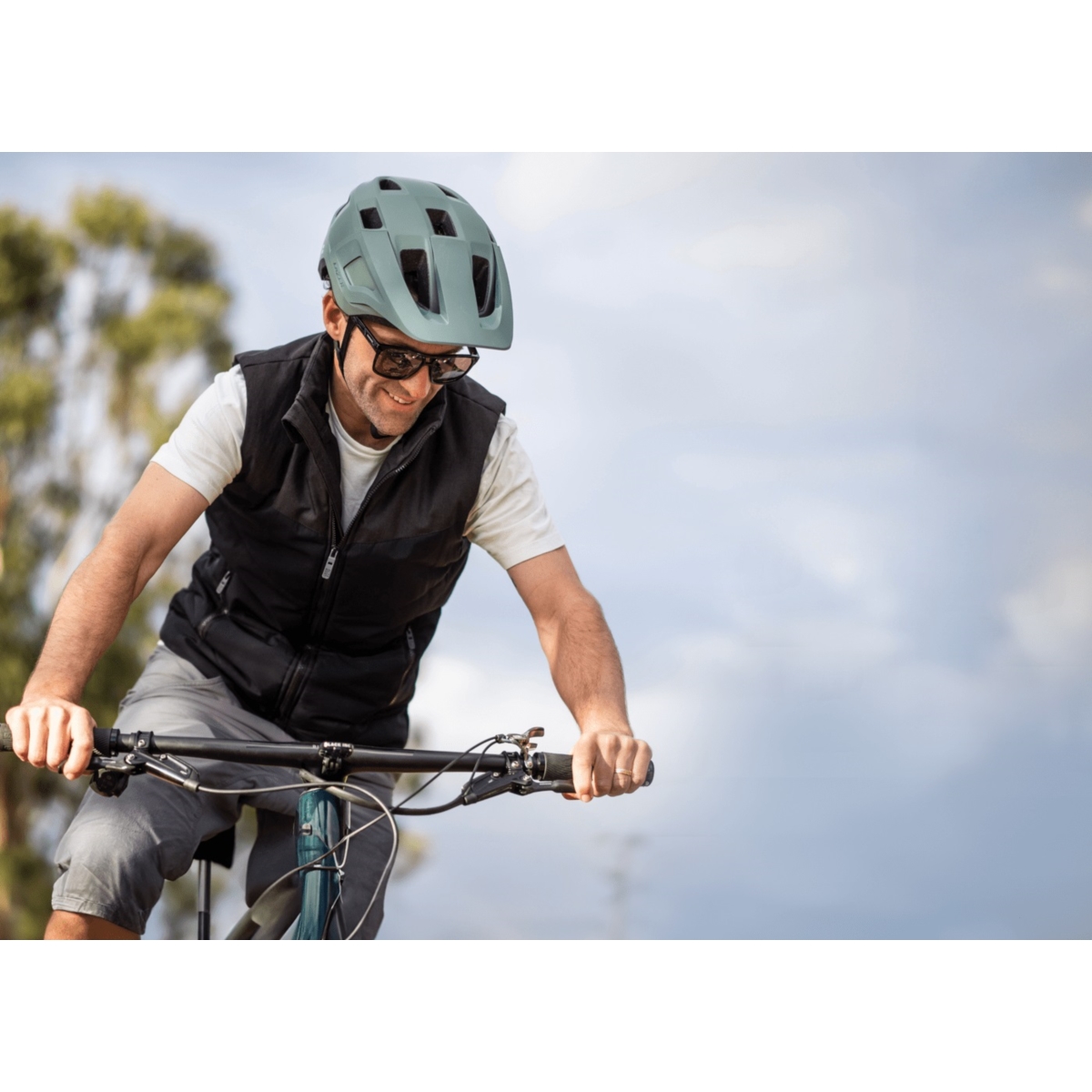 Kask rowerowy LAZER Lupo KinetiCore Kask rowerowy LAZER Lupo KinetiCore
