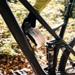 Bidon rowerowy FIDLOCK Twist 450 + baza Bike Bidon rowerowy FIDLOCK Twist 450 + baza Bike