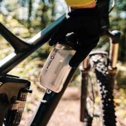 Bidon rowerowy FIDLOCK Twist 450 + baza Bike Bidon rowerowy FIDLOCK Twist 450 + baza Bike