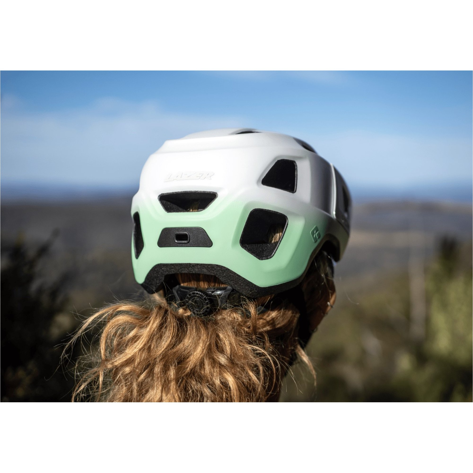 Kask rowerowy LAZER Finch KinetiCore