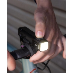 Lampka rowerowa przednia KNOG Blinder Pro 1000