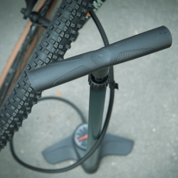 Pompka rowerowa podłogowa SKS Airlite 10.0