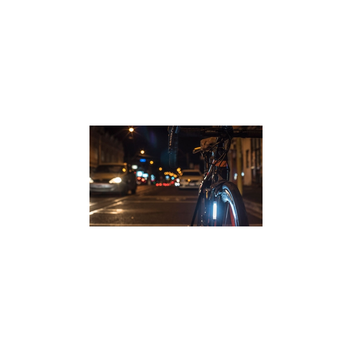 Lampka KNOG Plus przód - czarny Lampka KNOG Plus przód - czarny