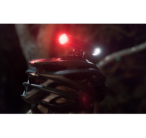 Lampka KNOG PWR Red Cap tył + uchwyt na kask