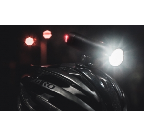 Lampka KNOG PWR Red Cap tył + uchwyt na kask