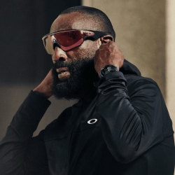 Okulary ze sztuczną inteligencją OAKLEY META Vanguard Transitions
