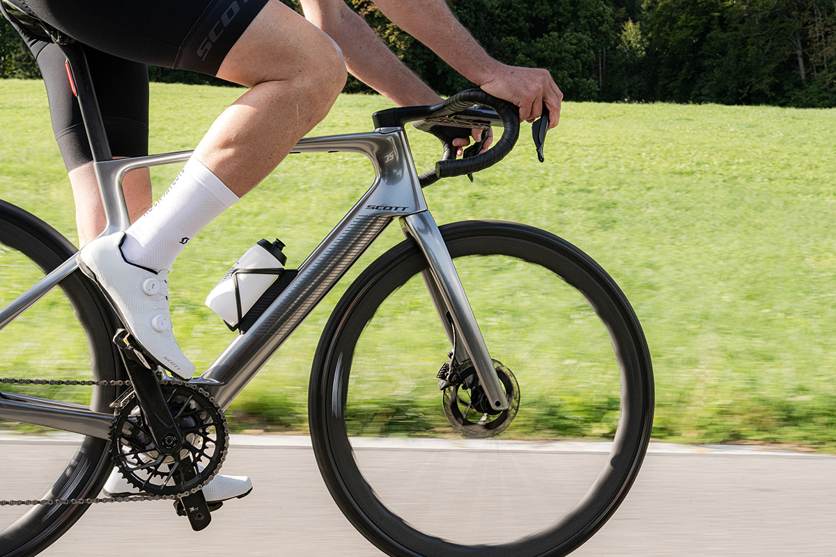 Scott Fastlane Premium na drodze